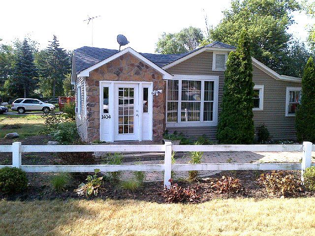 1st image of 1404 Sunset Dr