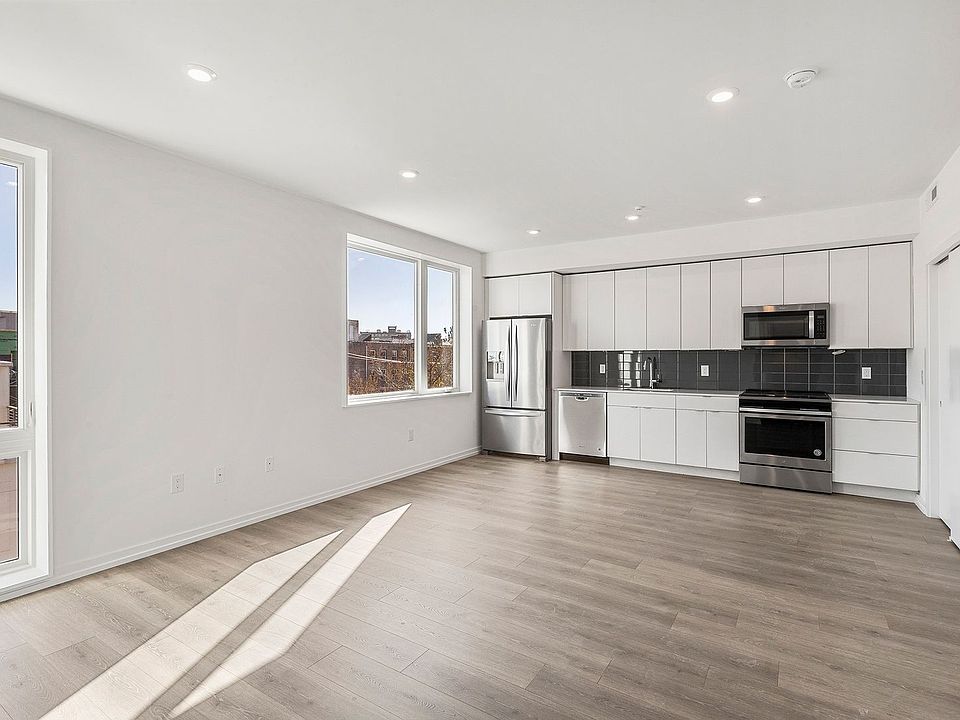 1st image of 1229 N Front St #3C