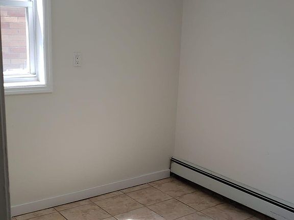 5th image of 102 44th St #1