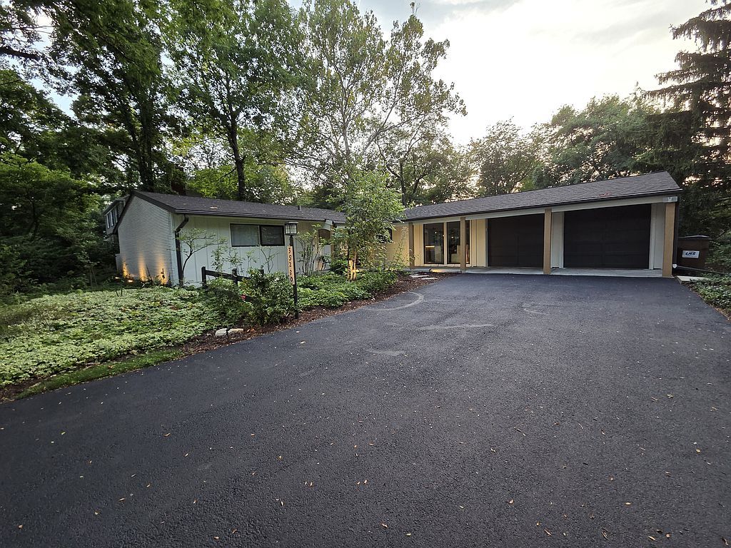 3S220 Blackcherry Ln - Property Image