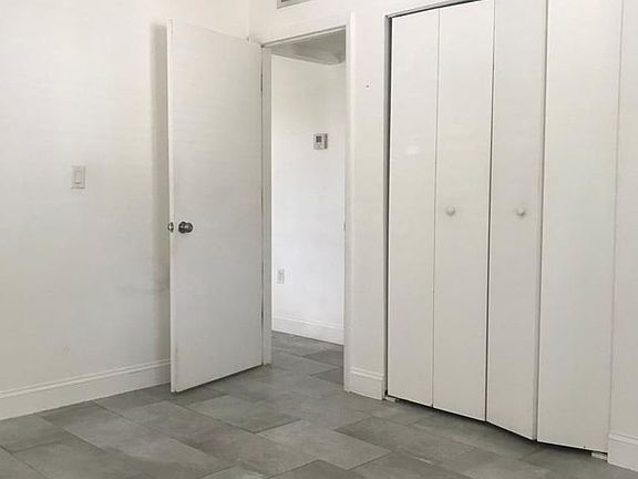 3rd image of 501 NW 30th St APT 1