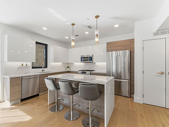 3rd image of 30 Penniman Rd #302