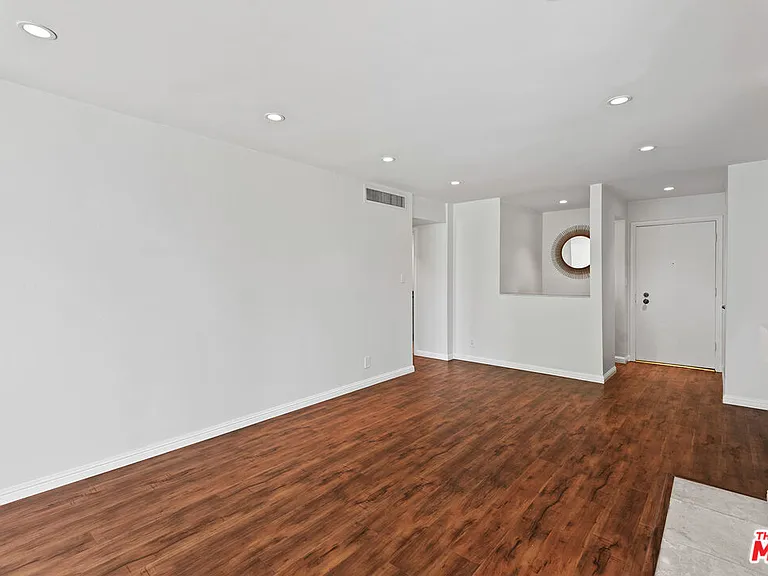 1340 S Beverly Glen Blvd #107 — Photo 6