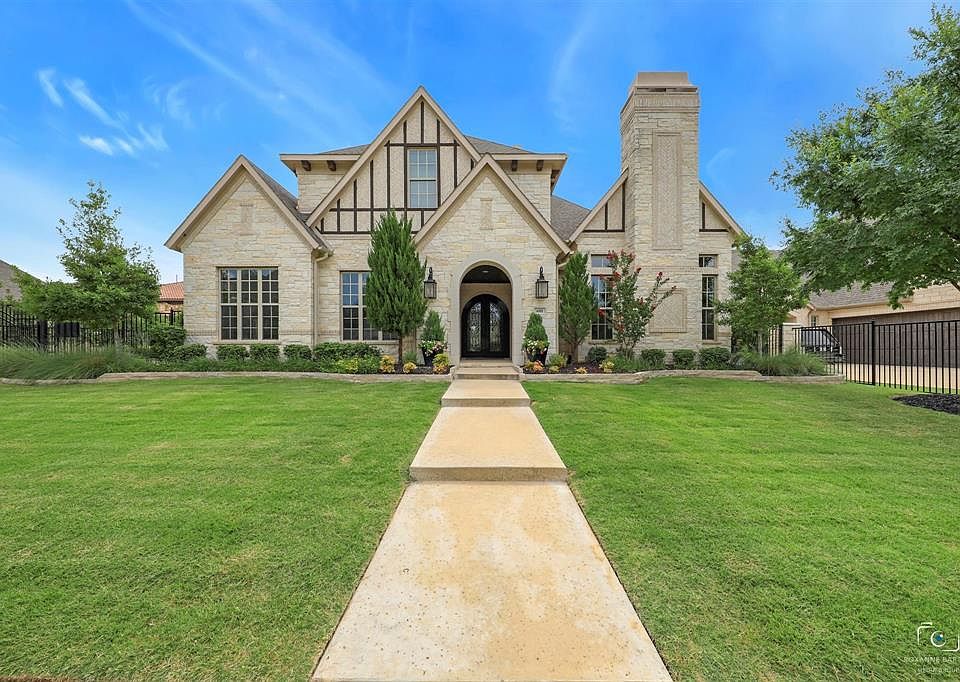 1st image of 601 Cascade Springs Dr