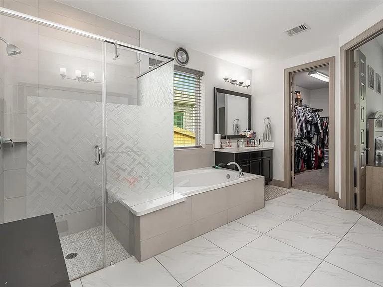 2236 Bayou Cove Ln — Photo 10