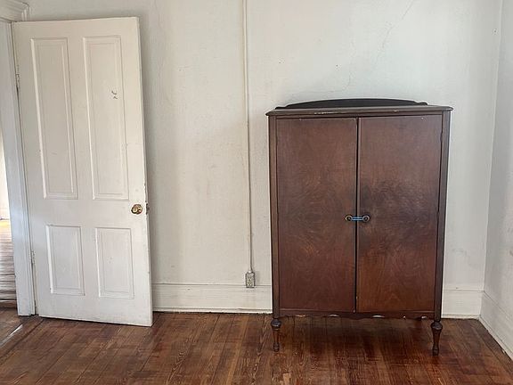 4th image of 418 Barnwell Ave NW APT 4