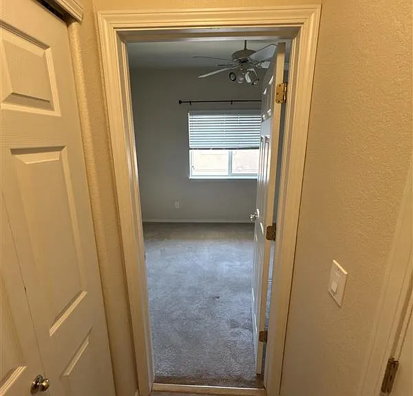 3011 Mandalay Grv #9 — Photo 7