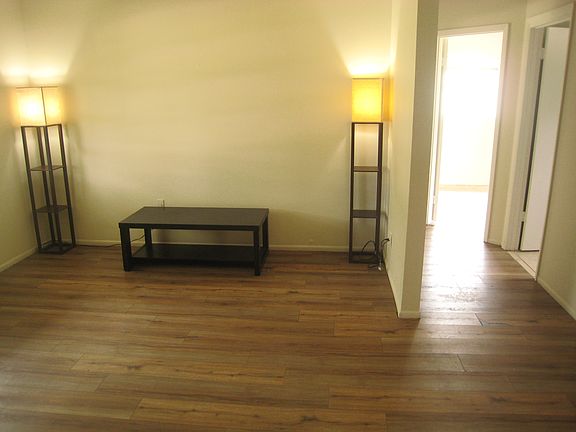 2nd image of 1629 Stocking St