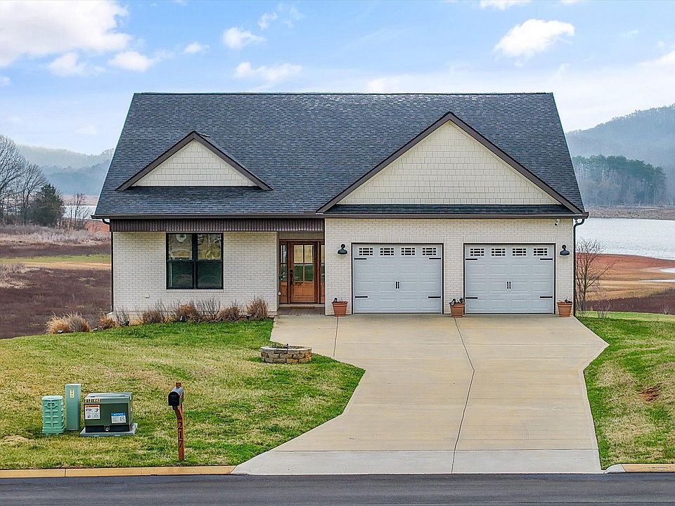 1st image of 217 Masters Ln