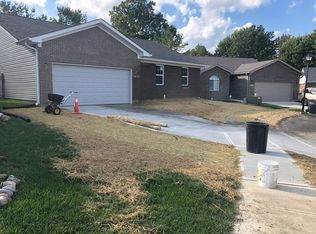305 Polk Manor Dr, Greenwood, IN 46143