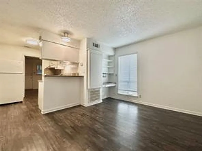 2808 Whitis Ave #C307 — Photo 6