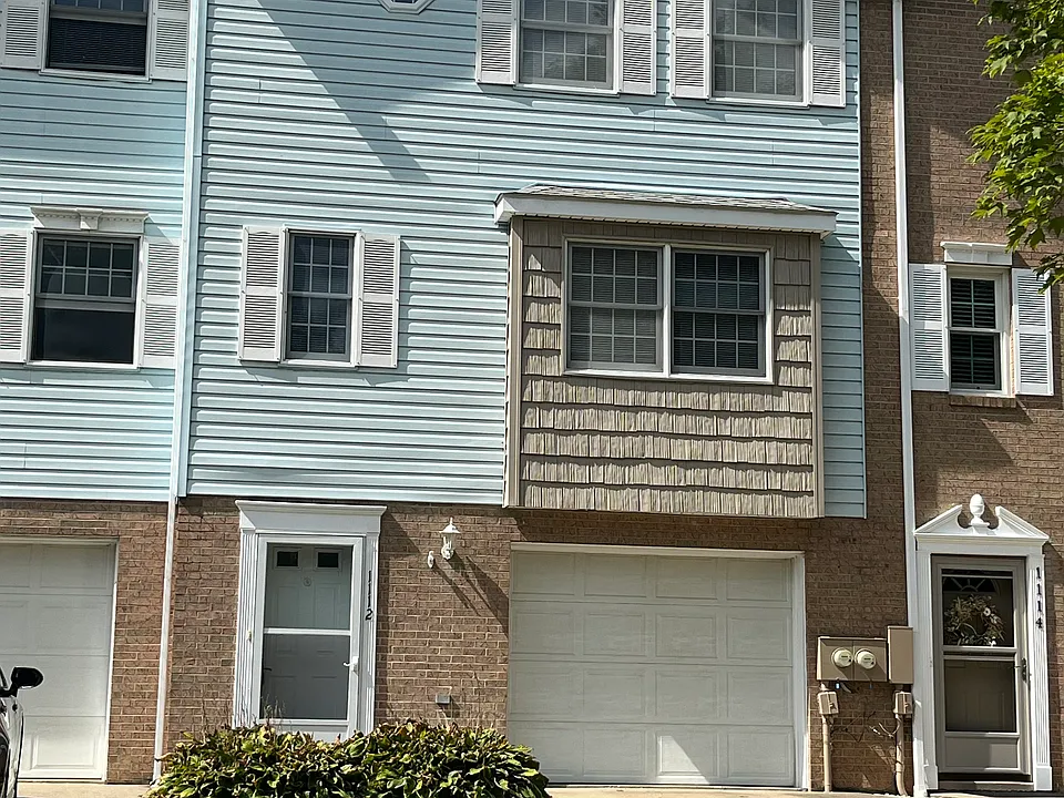 1112 Cranston Dr