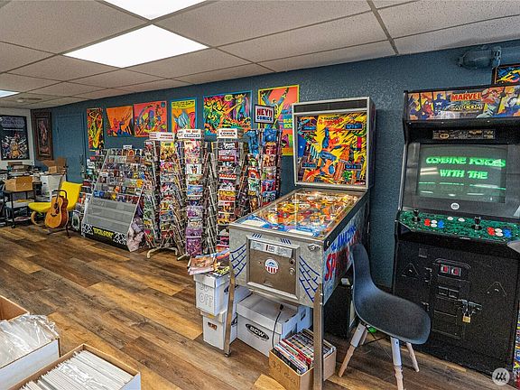 5th image of 5631 California Avenue SW