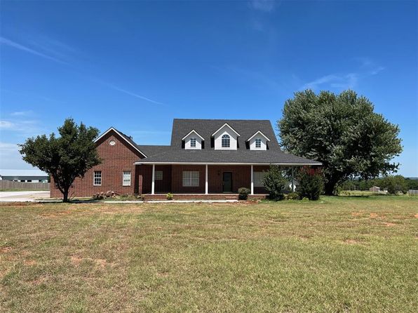 817 SW 16th St, Newcastle, OK 73065