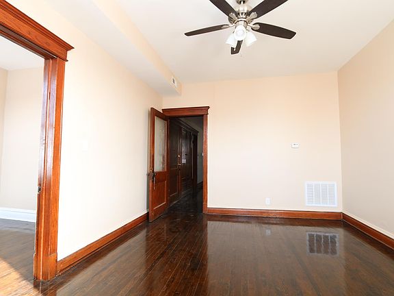 4th image of 2535 S Millard Ave #2