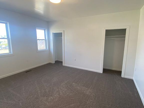 4th image of 901 Kinney St