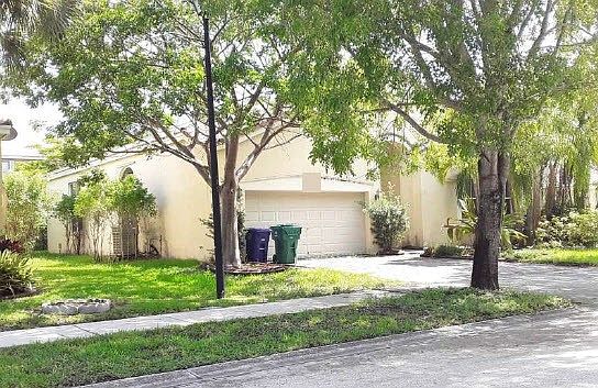 2nd image of 15852 SW 51st St