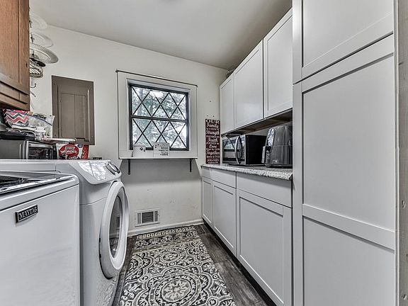 5th image of 102 Pimas Ct
