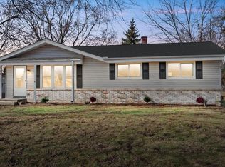 6708 Lone Elm Dr, Racine, WI 53402