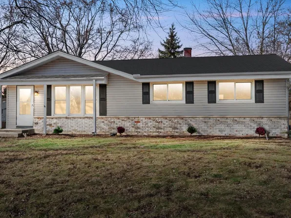 6708 Lone Elm Dr, Racine, WI 53402