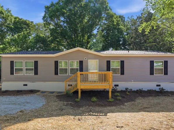 1034 Swilling Rd, Eastanolle, GA 30538