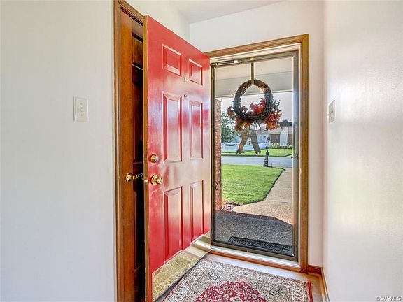 3rd image of 3300 Longhorn Dr
