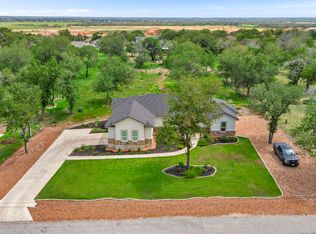 120 Nine Patch Dr, Poteet, TX 78065