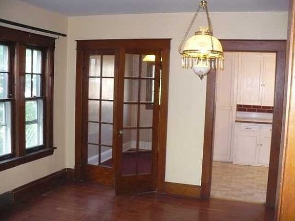 5th image of 1826 Niagara Ave