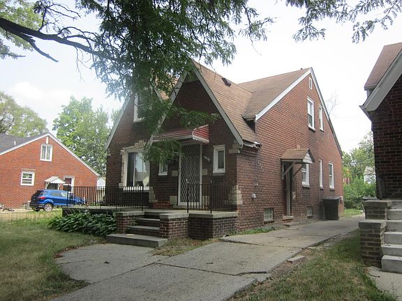 2nd image of 18930 Goulburn Ave