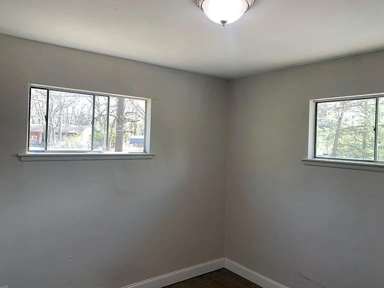 1416 Marshall St — Photo 7