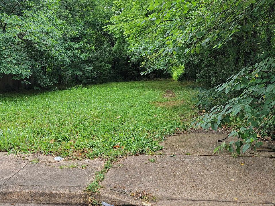 2nd image of 574 Lipford St #116
