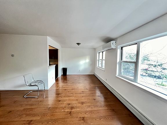 4th image of 6915 Little Neck Pkwy APT 2