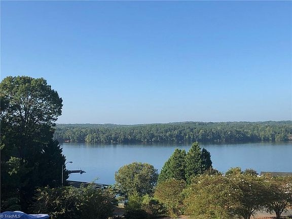 2nd image of 127 Lake View Dr