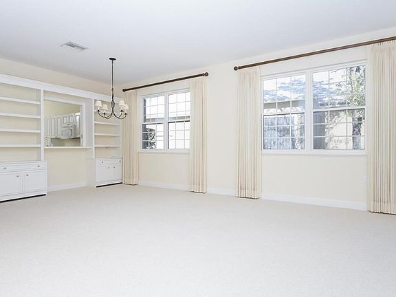 5th image of 1225 Saint Georges Ln