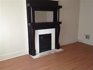 3rd image of 3547 Giles Ave