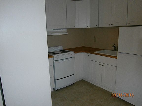 3rd image of 193 Paw Print Ln
