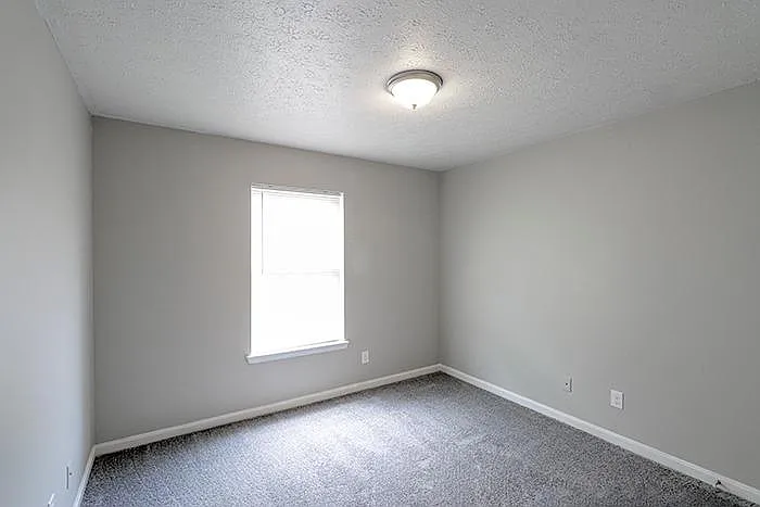 8508 Standing Oak Dr — Photo 12
