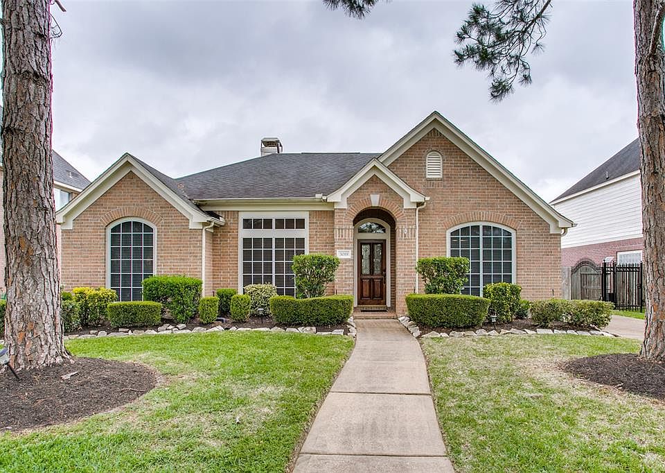 1st image of 3019 Brookview Dr