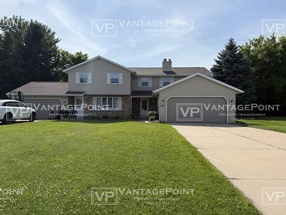 3711 N Blueridge Dr