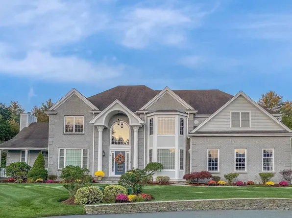 23 Lullaby Ln, Easton, MA 02356