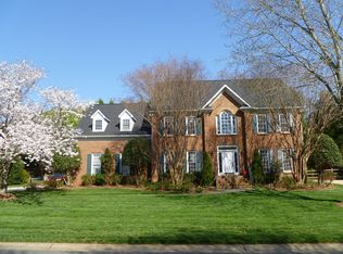 8515 Brownes Pond Ln, Charlotte, NC 28277