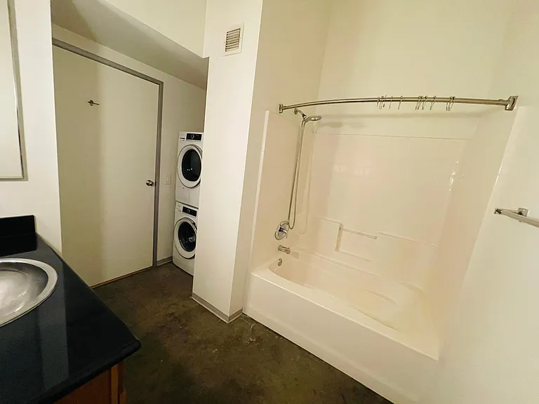 420 S San Pedro St #427 — Photo 8