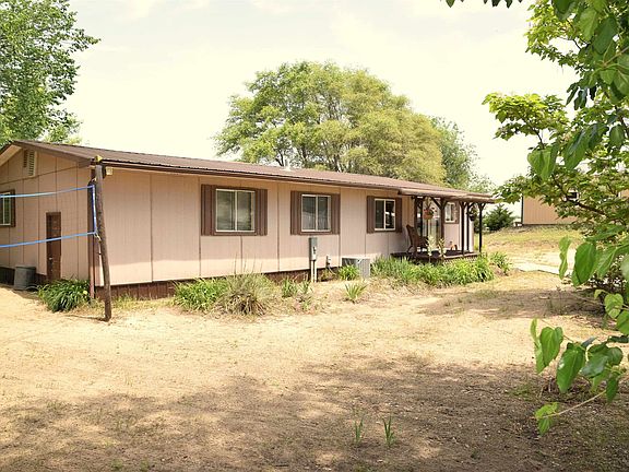 2nd image of 1 Bellwood Lakes