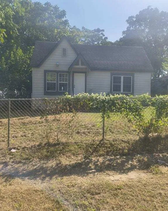 727 N Wheeling Ave