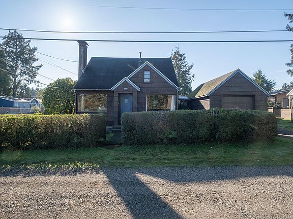 3rd image of 1822 SE 2nd St