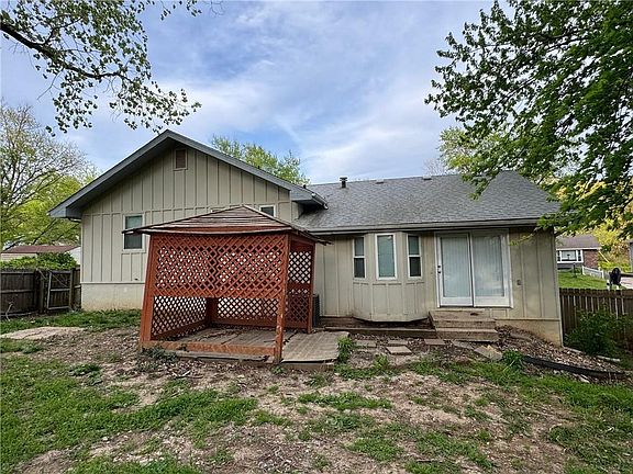 2nd image of 5128 NW Woody Creek Ln