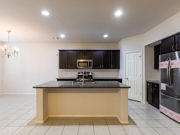 5th image of 7804 Wildwest Dr