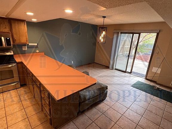 5th image of 1706 Palmer Dr