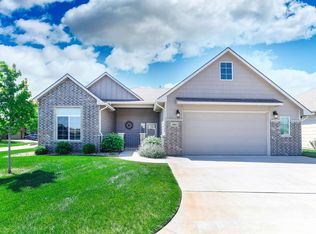 3601 N Lakeway Ct, Wichita, KS 67205