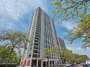 1455 N Sandburg Ter #209B, Chicago, IL 60610